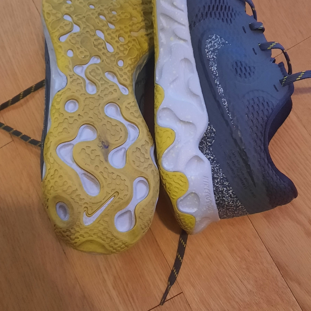 Mens Nike Renew